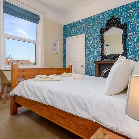 Hillcrest Whitby Bed & Breakfast Екстериор снимка