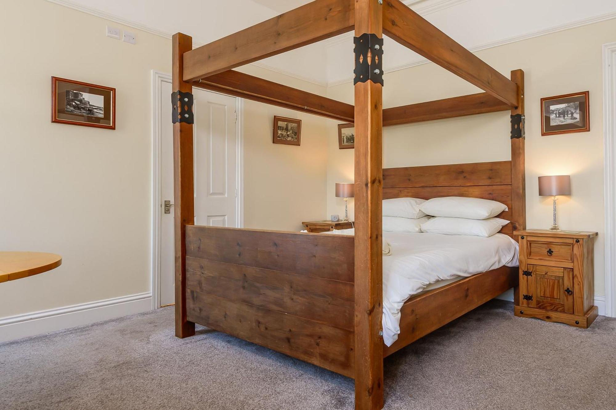 Hillcrest Whitby Bed & Breakfast Екстериор снимка